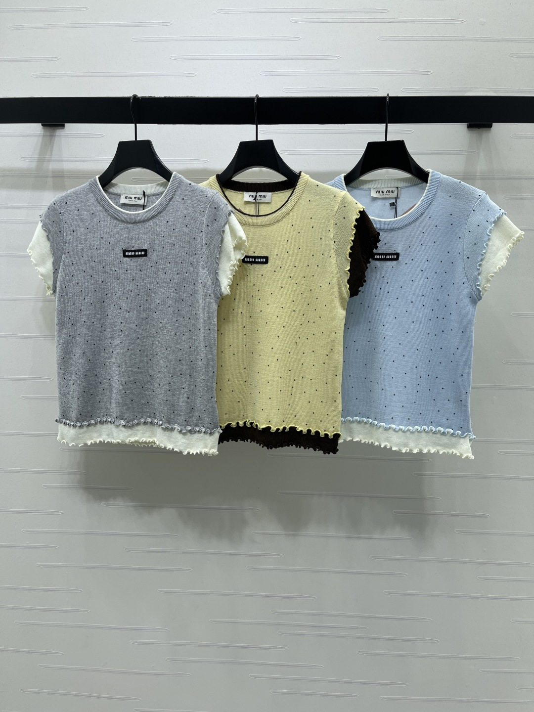 Women's short sleeves